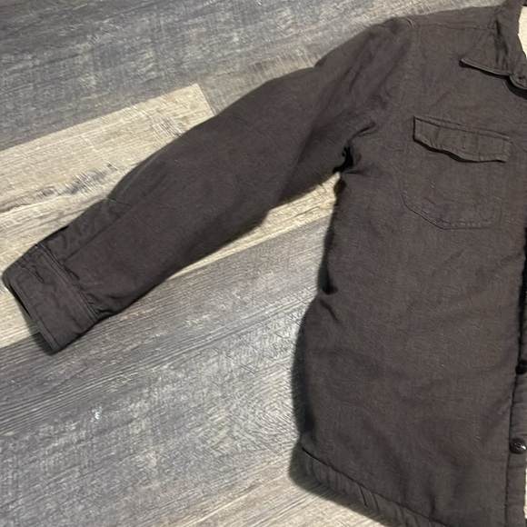 Warm casual button down shirt for men - Picture 3 of 5